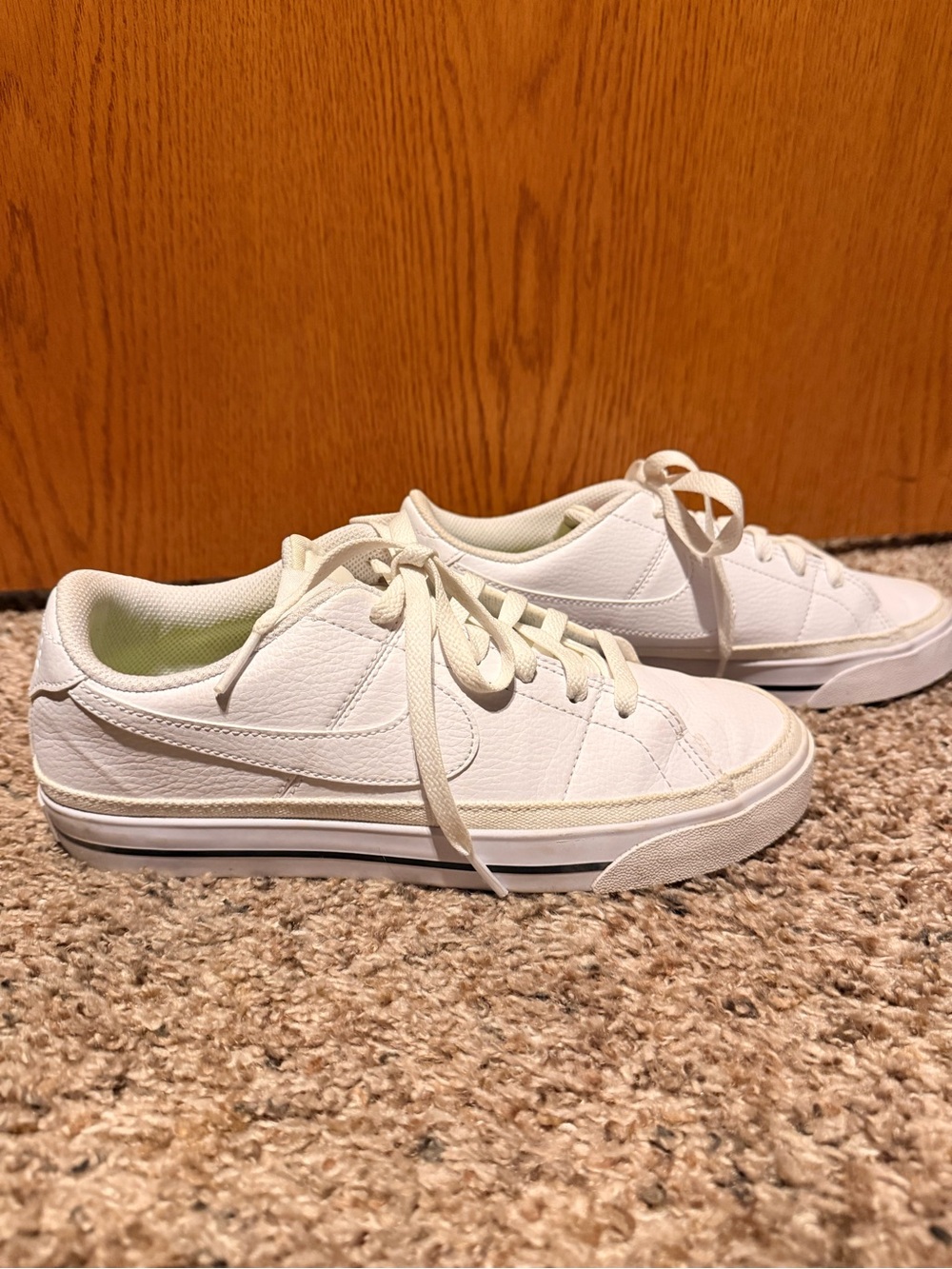 Nike women’s size 8